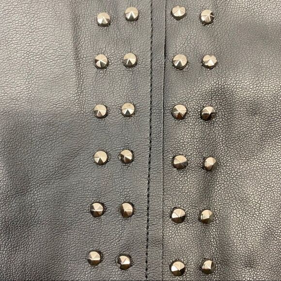 Velvet Short Sleeve Faux Leather Small - Picture 8 of 8